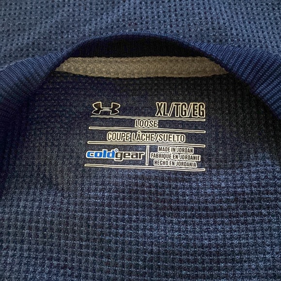 Men’s Under Armor long sleeve - Picture 3 of 3